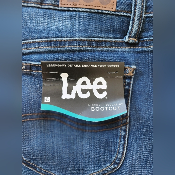 Lee Women's Midrise Regular Fit Bootcut Jeans Size 10 - Picture 5 of 10